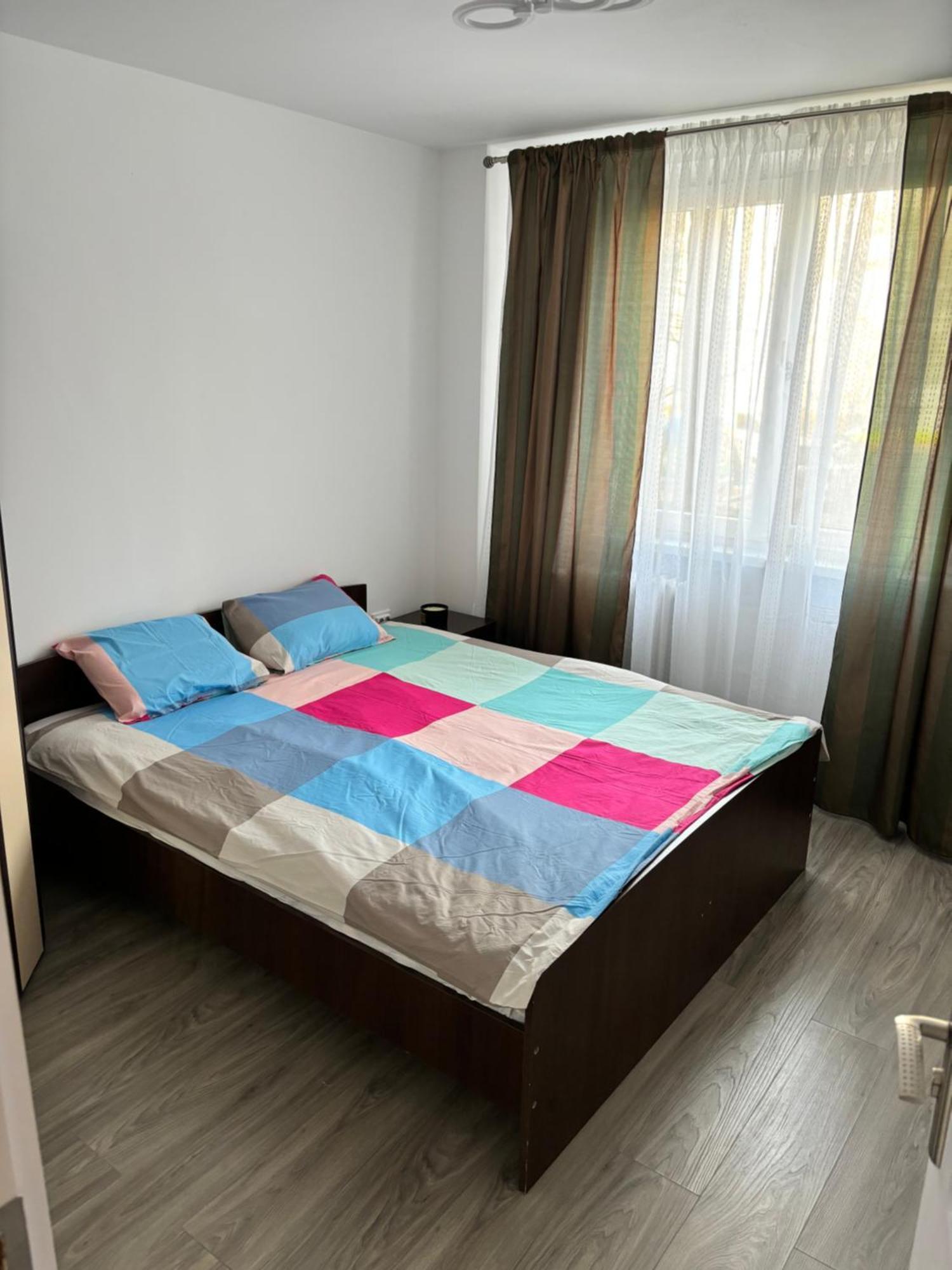 3 Camere Decomandat Bukares Bagian luar foto