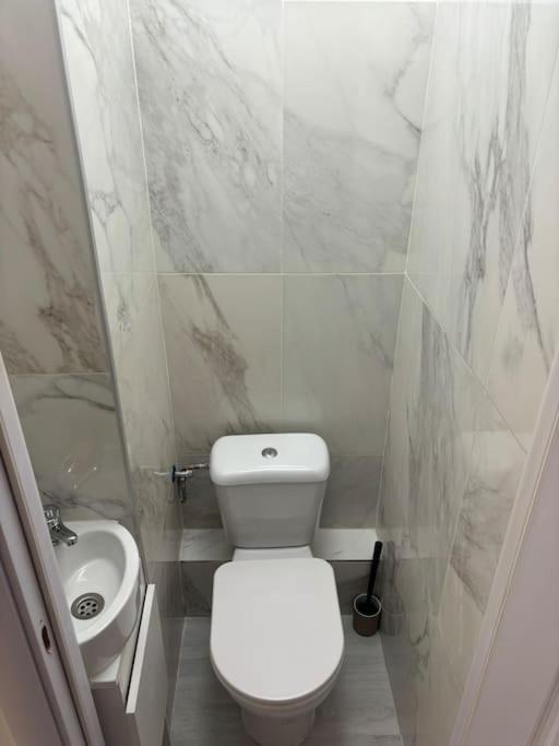 3 Camere Decomandat Bukares Bagian luar foto
